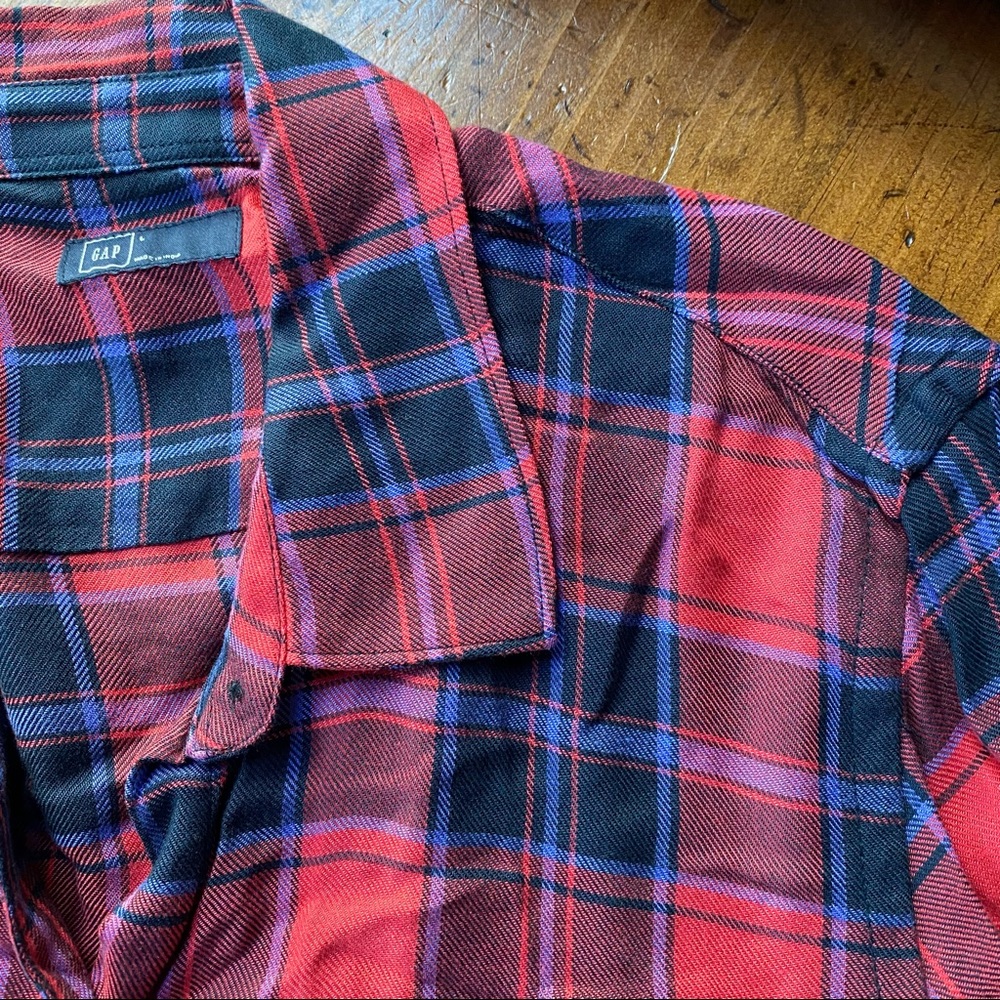 Gap Red and Blue Plaid Button Down Flannel large